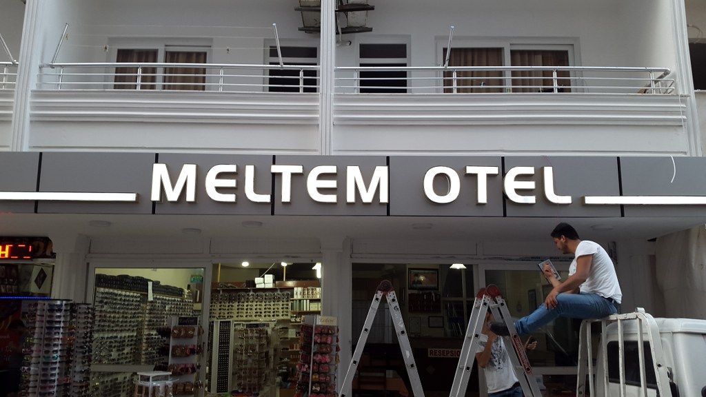 20160604_191637_1024x576